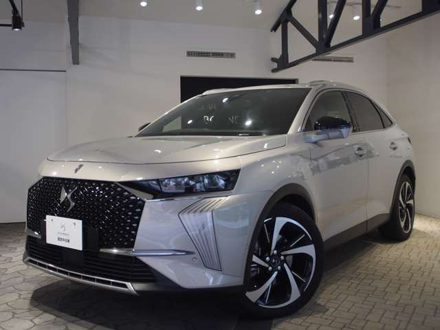 DS7オペラ E-TENSE 4&amp;times;4 パールグレーエディション  4WD