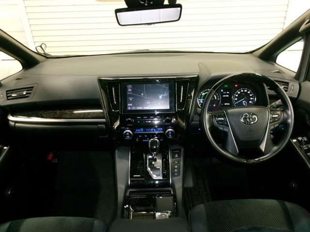 アルファードハイブリッド 2.5 S タイプゴールド E-Four 4WD