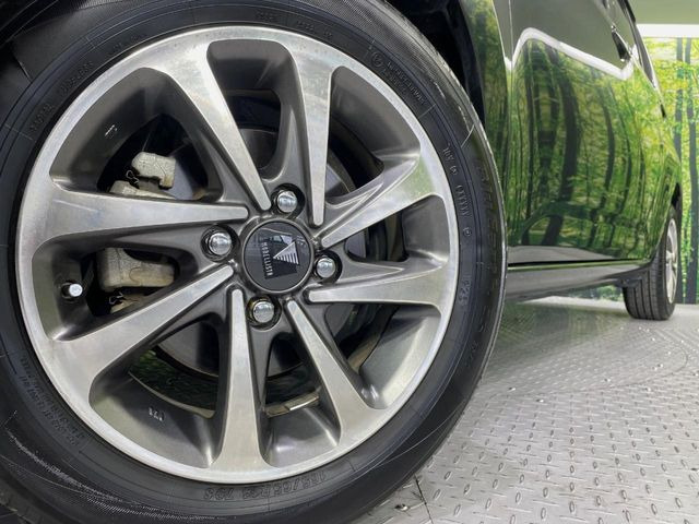 �y14�C���`�A���~�z�C�[���z�O�ςɃ}�b�`�����A���~�z�C�[���𑕒����Ă���܂��B�e��A���~�z�C�[����A�X�^�b�h���X�^�C�����戵�����Ă���܂��B���񂲑��k����������