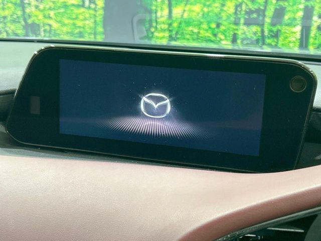 MAZDA3ファストバック1.8 XD バーガンディ セレクション
