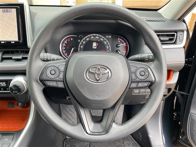 RAV42.0 アドベンチャー 4WD
