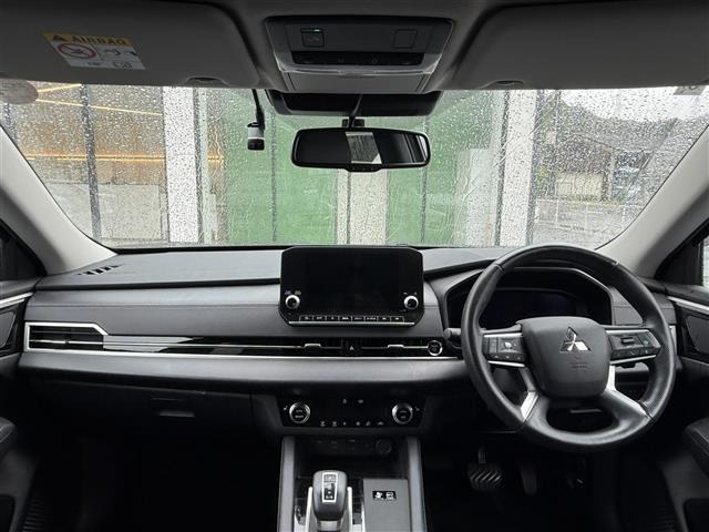 アウトランダーPHEV2.4 G 4WD