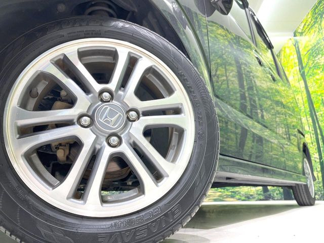 �y����14�C���`�A���~�z�C�[���z�O�ςɃ}�b�`���������A���~�z�C�[���𑕒����Ă���܂��B�e��ЊO�A���~�z�C�[����A�X�^�b�h���X�^�C�����戵�����Ă���܂��B���񂲑��k����������