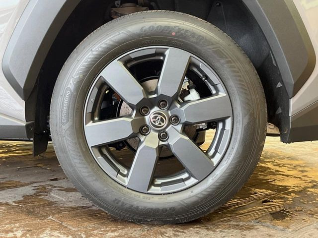 �y�O���[�h��p����18�C���`�A���~�z�C�[���z�f�U�C�����̍��������A���~�z�C�[���𑕒����Ă���܂��B�e��ЊO�A���~�z�C�[����A�X�^�b�h���X�^�C�����戵�����Ă���܂��B���񂲑��k����������