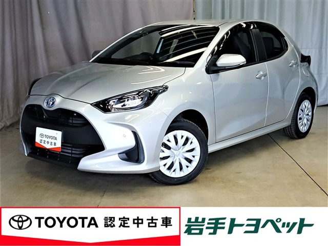 ヤリス1.5 ハイブリッド X E-Four 4WD