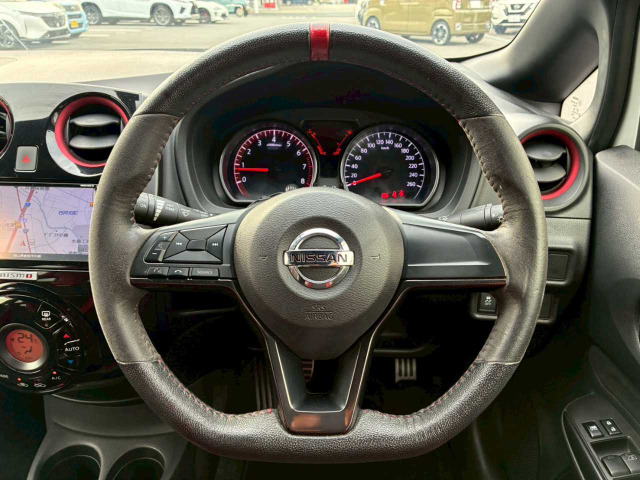 ノート1.6 NISMO S
