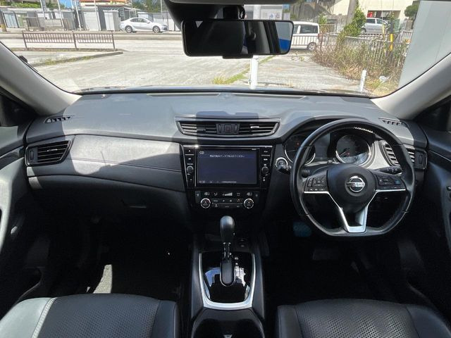 エクストレイル2.0 20Xi