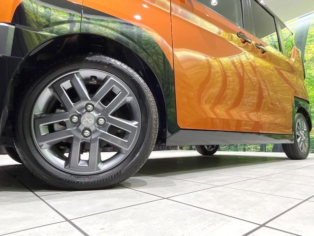 �y����15�C���`�A���~�z�C�[���z�O�ςɃ}�b�`���������A���~�z�C�[���𑕒����Ă���܂��B�e��ЊO�A���~�z�C�[����A�X�^�b�h���X�^�C�����戵�����Ă���܂��B���񂲑��k����������