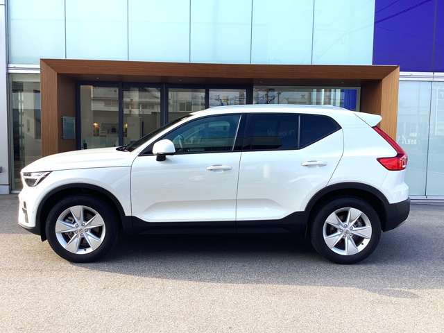 XC40プラス B3