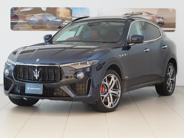 レヴァンテグランスポーツ ディーゼル 4WD