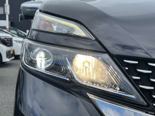 セレナ2.0 AUTECH セーフティパッケージ 4WD