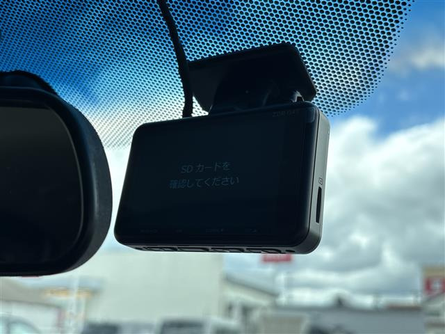 ヴェゼル1.5 ハイブリッド X 4WD