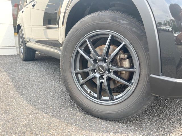 �y17�C���`�A���~�z�C�[���z�O�ςɃ}�b�`�����A���~�z�C�[���𑕒����Ă���܂��B�e��A���~�z�C�[����A�X�^�b�h���X�^�C�����戵�����Ă���܂��B���񂲑��k����������