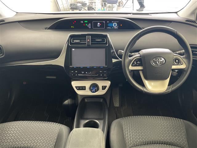 プリウス1.8 S セーフティ プラス