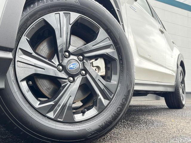 �y����17�C���`�A���~�z�C�[���z�O�ςɃ}�b�`���������A���~�z�C�[���𑕒����Ă���܂��B�e��ЊO�A���~�z�C�[����A�X�^�b�h���X�^�C�����戵�����Ă���܂��B���񂲑��k����������
