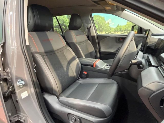 �y���烌�U�[�V�[�g�z����̂ӂ���肪�e�ՂŃ����e�i���X�����ȒP�ȁA�@�\���ɗD��鍇����v���̗p�����㎿�ȃV�[�g�ł��B����S�n���悭�A���������ӂ��S�n�ǂ��ԓ���Ԃ����o���Ă���܂��B