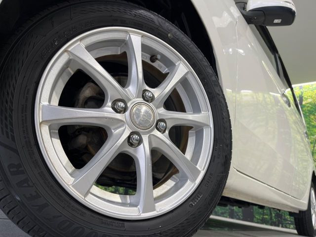 �y14�C���`�A���~�z�C�[���z�O�ςɃ}�b�`�����A���~�z�C�[���𑕒����Ă���܂��B�e��A���~�z�C�[����A�X�^�b�h���X�^�C�����戵�����Ă���܂��B���񂲑��k����������