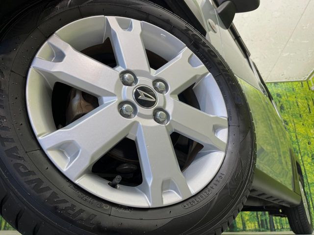 �y����15�C���`�A���~�z�C�[���z�O�ςɃ}�b�`���������A���~�z�C�[���𑕒����Ă���܂��B�e��ЊO�A���~�z�C�[����A�X�^�b�h���X�^�C�����戵�����Ă���܂��B���񂲑��k����������