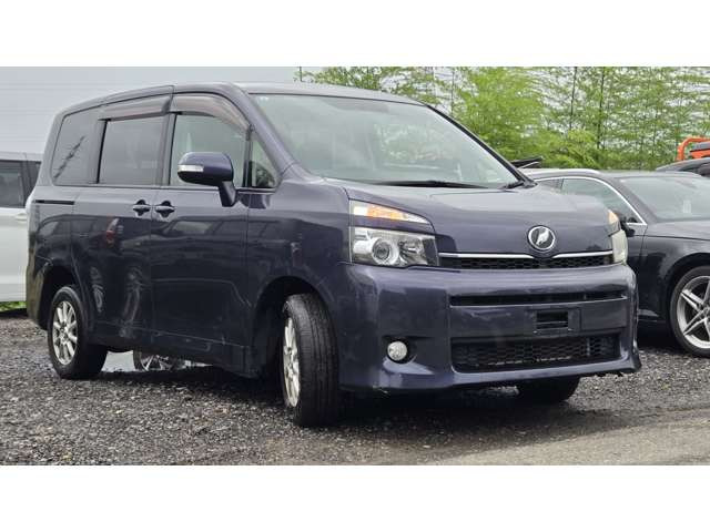 ヴォクシー2.0 X Lエディション 4WD