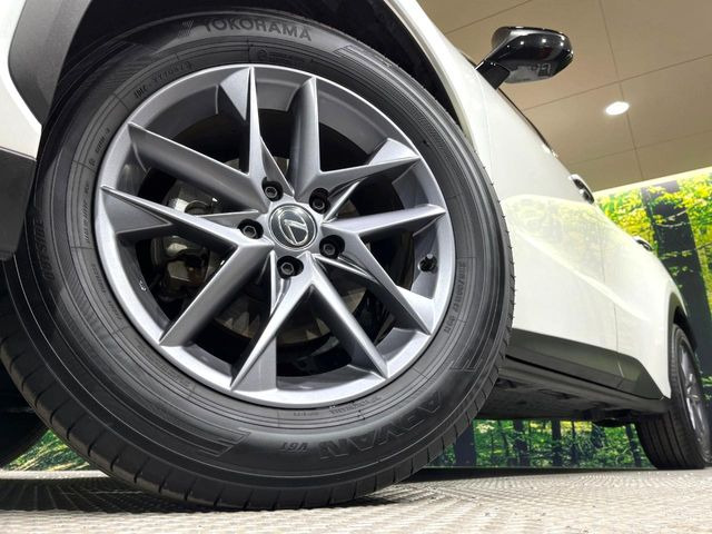 �y����17�C���`�A���~�z�C�[���z�O�ςɃ}�b�`���������A���~�z�C�[���𑕒����Ă���܂��B�e��ЊO�A���~�z�C�[����A�X�^�b�h���X�^�C�����戵�����Ă���܂��B���񂲑��k����������