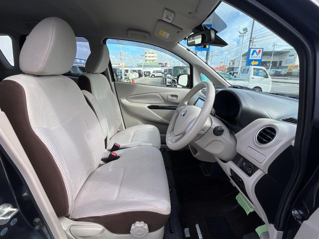 �^�]�ȃV�[�g���͎g�p�������Ȃ��A�ǍD�ȏ�ԂƂȂ��Ă��܂��B���J�Ɏg���Ă������Ƃ��悭�킩��܂��ˁB