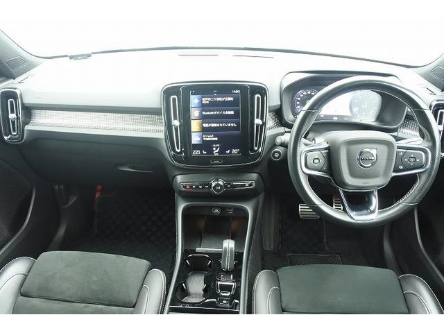 XC40B5 AWD Rデザイン 4WD