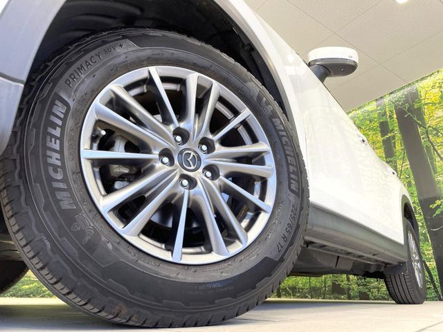 �y����17�C���`�A���~�z�C�[���z�O�ςɃ}�b�`���������A���~�z�C�[���𑕒����Ă���܂��B�e��ЊO�A���~�z�C�[����A�X�^�b�h���X�^�C�����戵�����Ă���܂��B���񂲑��k����������