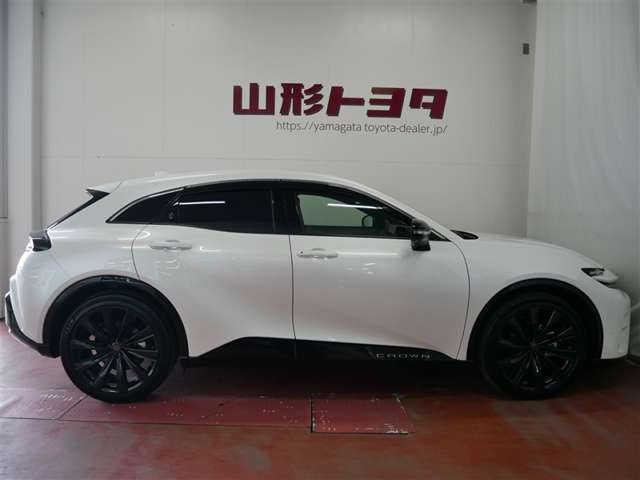 クラウンスポーツ2.5 Z E-Four 4WD
