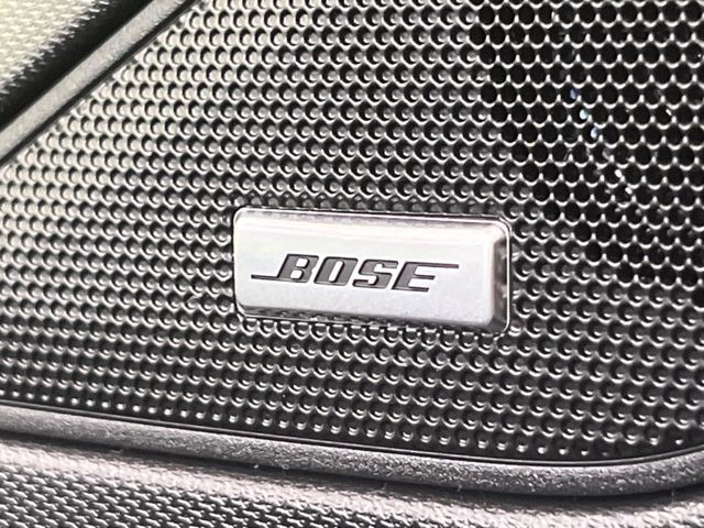 �yBOSE�T�E���h�V�X�e���z���[�J�[�I�v�V�����̍��i�ʃT�E���h�V�X�e���𓋍ځB��p�̃`���[�j���O���{���ꂽ�召�l�X�ȃX�s�[�J�[����ǎ��ȃT�E���h���t�ł��A�Տꊴ���ӂ�鉹����Ԃ����o���܂��B