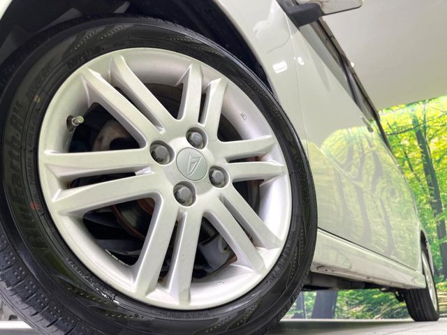 �y����15�C���`�A���~�z�C�[���z�O�ςɃ}�b�`���������A���~�z�C�[���𑕒����Ă���܂��B�e��ЊO�A���~�z�C�[����A�X�^�b�h���X�^�C�����戵�����Ă���܂��B���񂲑��k����������