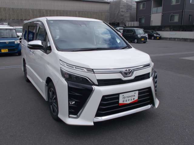 ヴォクシー2.0 ZS 煌III