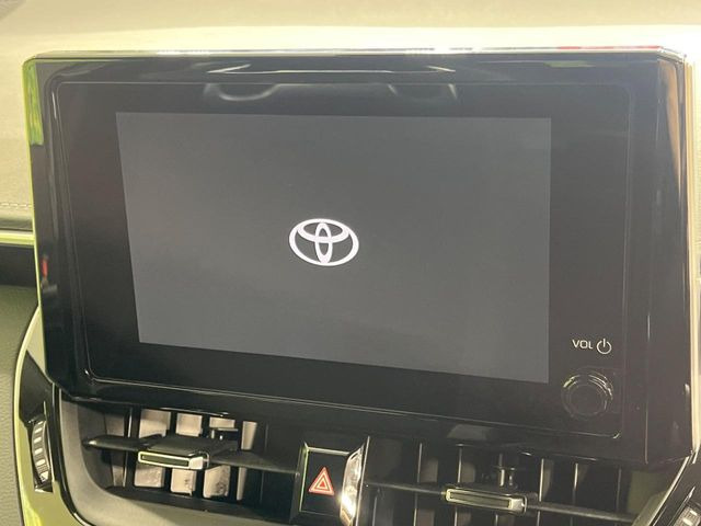 �y8�C���` �f�B�X�v���C�I�[�f�B�I�z���ʂ̃f�B�X�v���C��AppleCarPlay��AndroidAuto�����p�\�B�傫�ȉ�ʂŃX�}�z�i�r�A�v���������p���������܂���