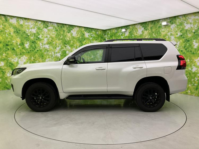 ランドクルーザープラド2.7 TX Lパッケージ マットブラック エディション 4WD