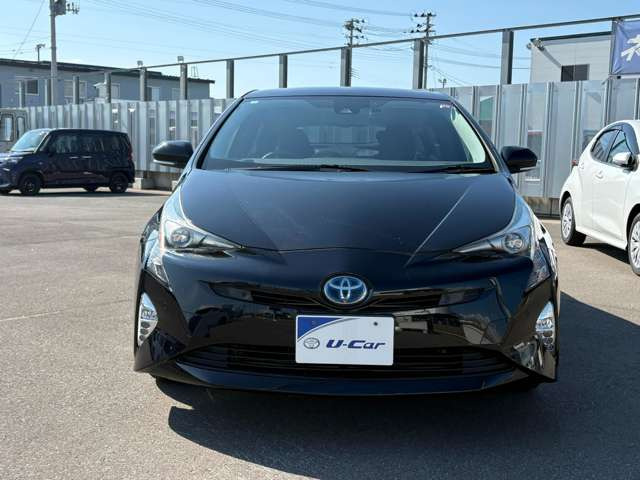 プリウス1.8 S セーフティ プラス E-Four 4WD