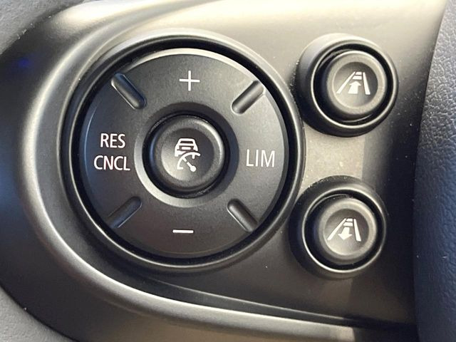 �����[�_�[�N���[�Y�R���g���[��:�O�̎ԂƂ̎Ԋԋ��������ɂƂ�A��葬�x�Ŏ������s���Ă���鎟����̃N���[�Y�R���g���[��!��ɍ������H�⎩���Ԑ�p���H�Ŏg�p����֗��ȋ@�\�ł�!