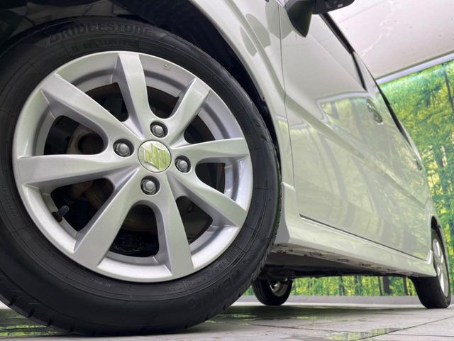 �y����14�C���`�A���~�z�C�[���z�O�ςɃ}�b�`���������A���~�z�C�[���𑕒����Ă���܂��B�e��ЊO�A���~�z�C�[����A�X�^�b�h���X�^�C�����戵�����Ă���܂��B���񂲑��k����������