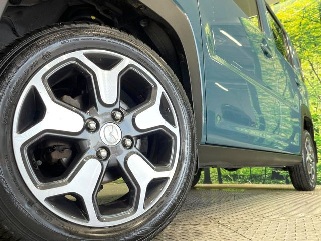 �y����15�C���`�A���~�z�C�[���z�O�ςɃ}�b�`���������A���~�z�C�[���𑕒����Ă���܂��B�e��ЊO�A���~�z�C�[����A�X�^�b�h���X�^�C�����戵�����Ă���܂��B���񂲑��k����������