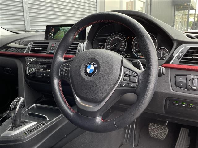 3シリーズツーリング320i xドライブ スポーツ 4WD
