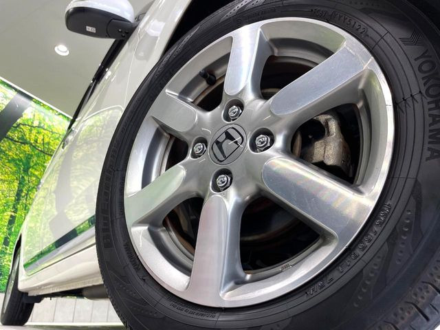 �y����14�C���`�A���~�z�C�[���z�O�ςɃ}�b�`���������A���~�z�C�[���𑕒����Ă���܂��B�e��ЊO�A���~�z�C�[����A�X�^�b�h���X�^�C�����戵�����Ă���܂��B���񂲑��k����������