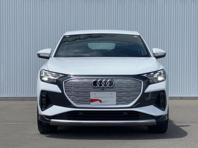 Q4スポーツバックe-tron40 アドバンスド