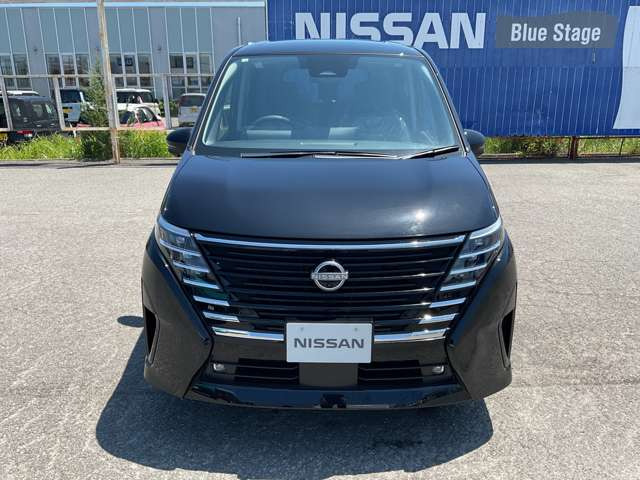 セレナ1.4 e-4ORCE ハイウェイスターV 4WD
