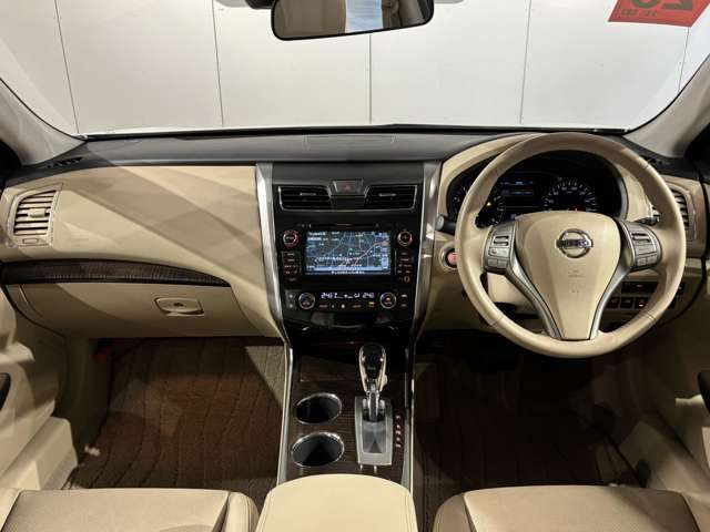 ティアナ2.5 XV ナビAVMパッケージ