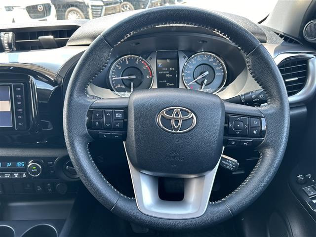 ハイラックス2.4 Z ディーゼル 4WD