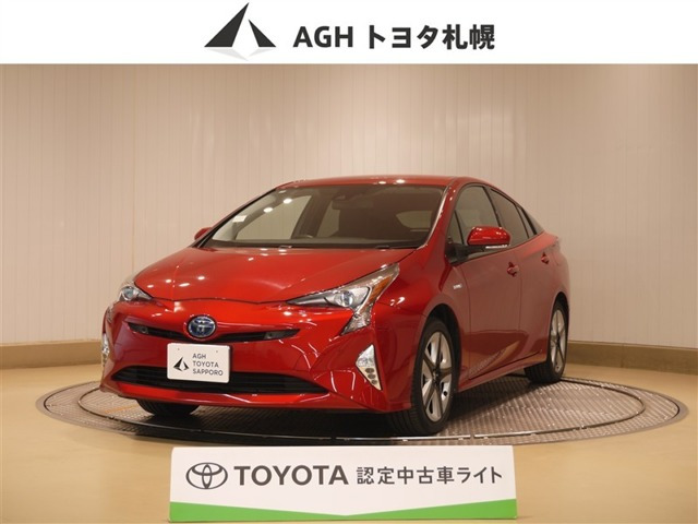 プリウス1.8 A ツーリングセレクション E-Four 4WD