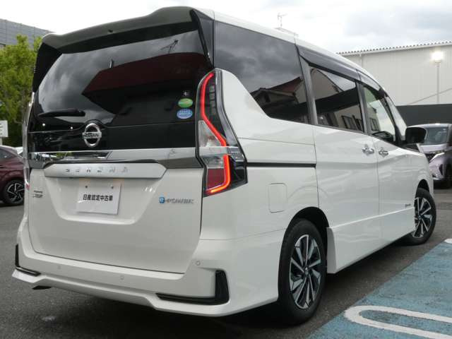 セレナ1.2 e-POWER ハイウェイスターV