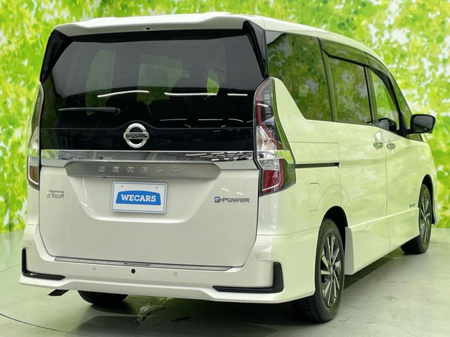 セレナ1.2 e-POWER ハイウェイスターV