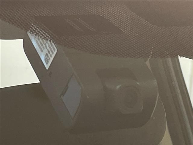 フリード1.5 ハイブリッド クロスター ブラックスタイル
