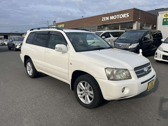 クルーガーハイブリッド3.3 Gパッケージ 4WD
