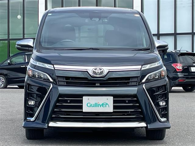 ヴォクシー2.0 ZS 煌II 4WD