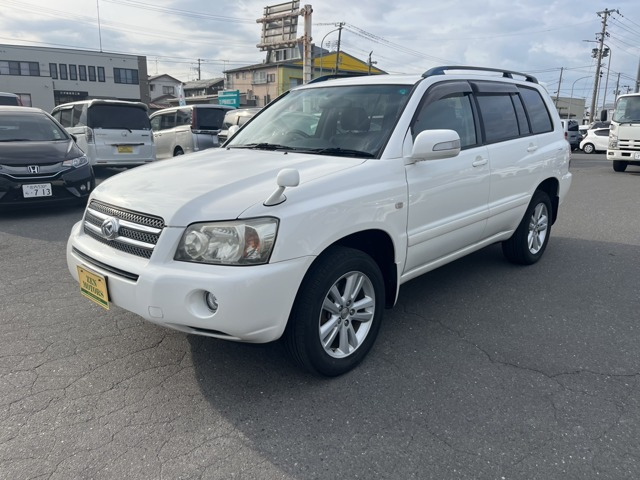クルーガーハイブリッド3.3 Gパッケージ 4WD